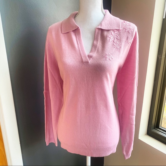 VTG Pink Collar Floral Embroidered Sweater - Picture 2 of 10